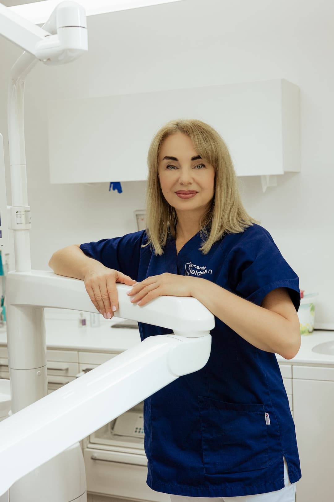 Стоматолог в клинике